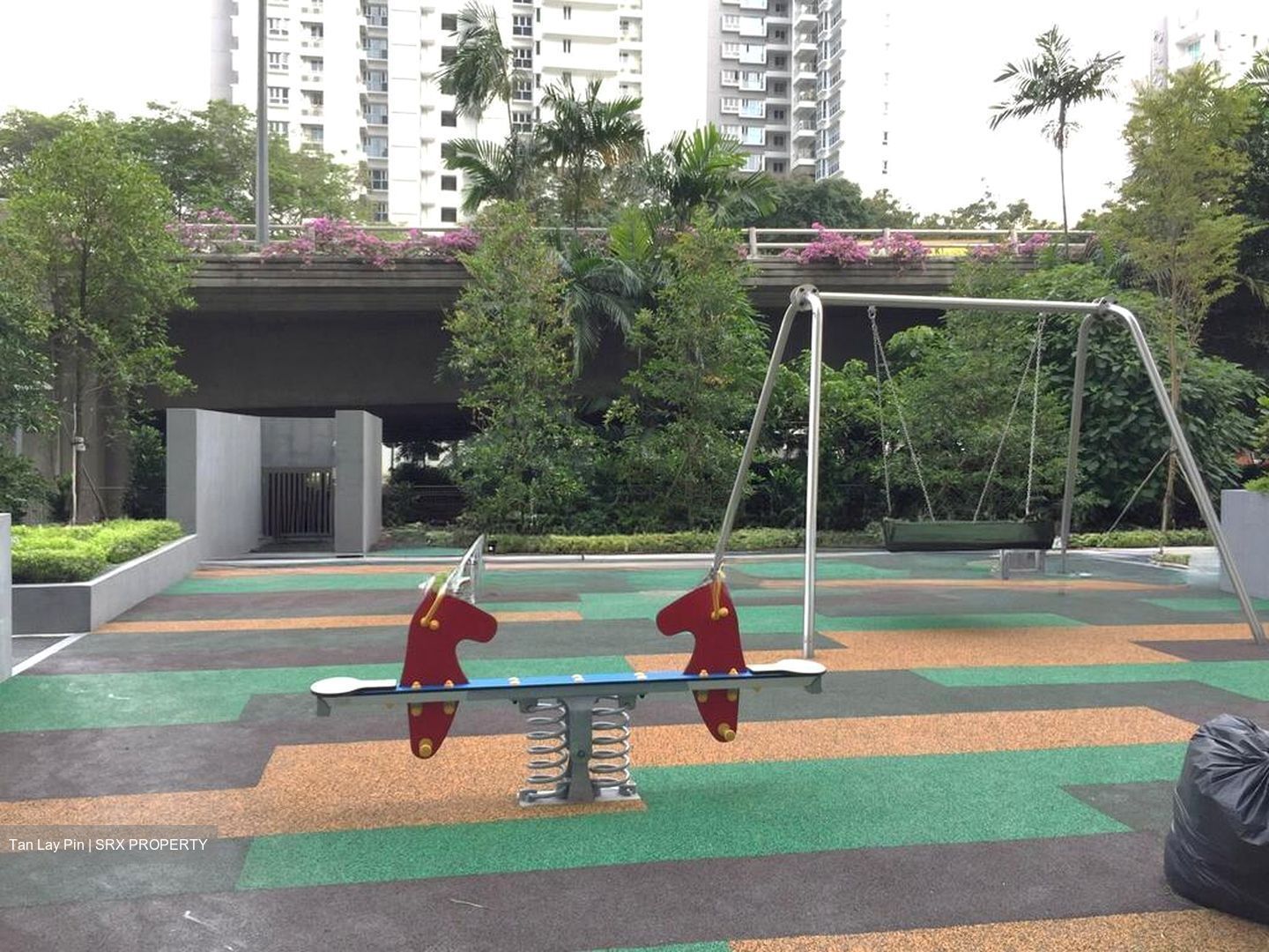 6 Derbyshire (D11), Condominium #501502891